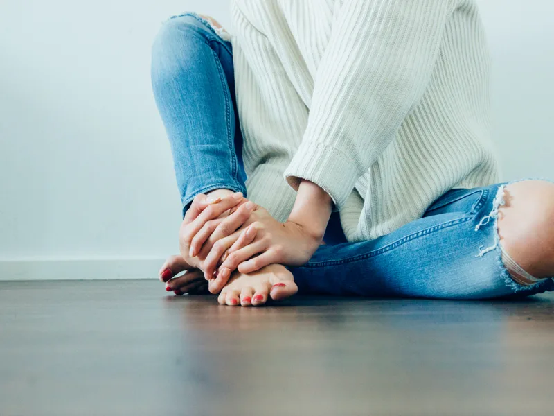 ABC Chiropractic treating neuropathy in Hudsonville